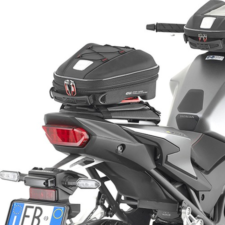 Torba GIVI ST610+ 10L na tylne siedzenie z mocowaniem TankLock