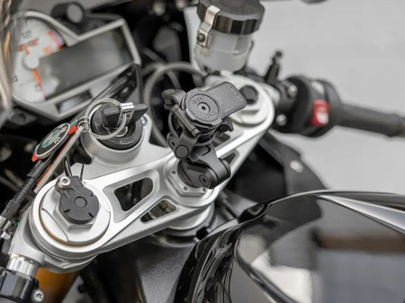 Quadlock Fork Stem Mount Pro mocowany w sztyce głowki ramy