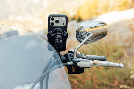 Quad Lock Handlebar Mount PRO Adjustable – regulowany uchwyt na kierownicę.