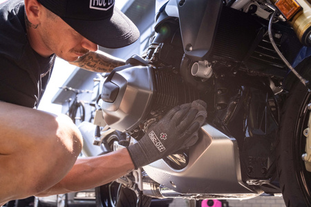 MUC-OFF 8 in 1 Motorcycle Cleaning Kit