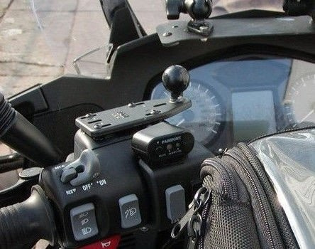 Baza RAM MOUNTS na zbiorniczek płynu hamulcowego
